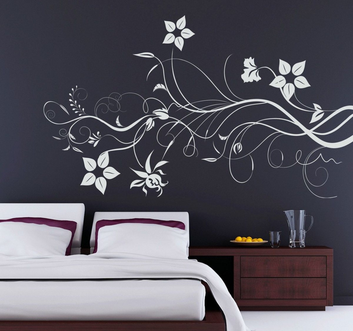 Простая роспись стен