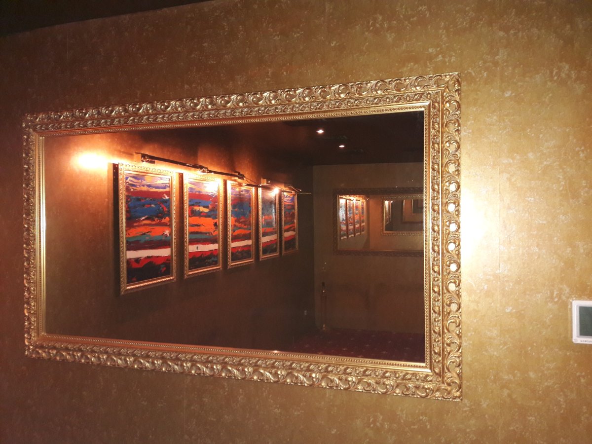 Панно с подсветкой в багете