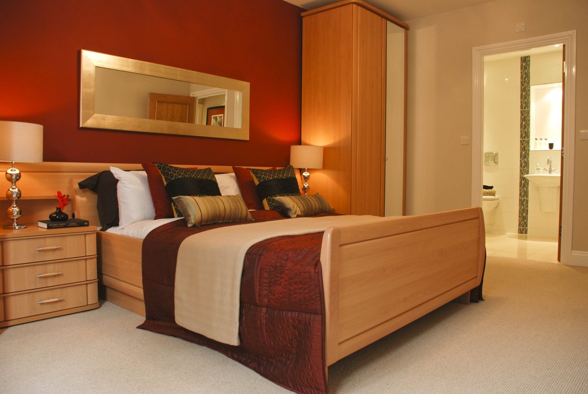 Спальня из вишни