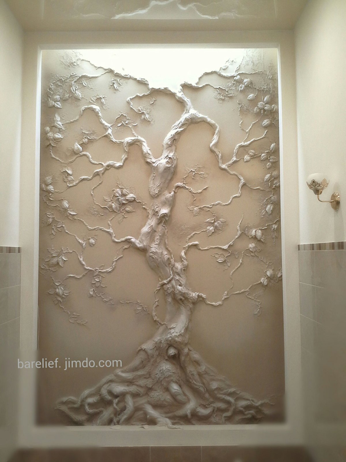 Барельеф дерево