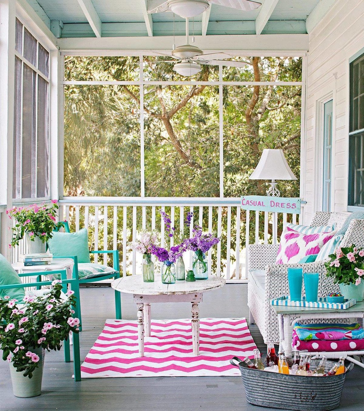 Украшения на стену веранды