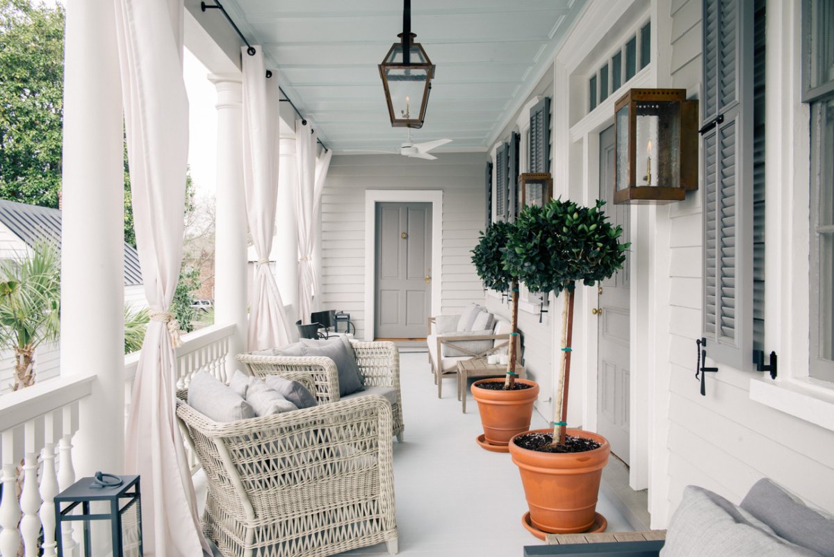 Балкон в стиле сарай