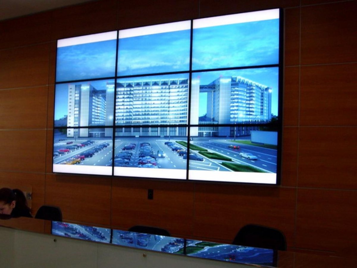 Видеостена из 4-х LCD-дисплеев Orion 46