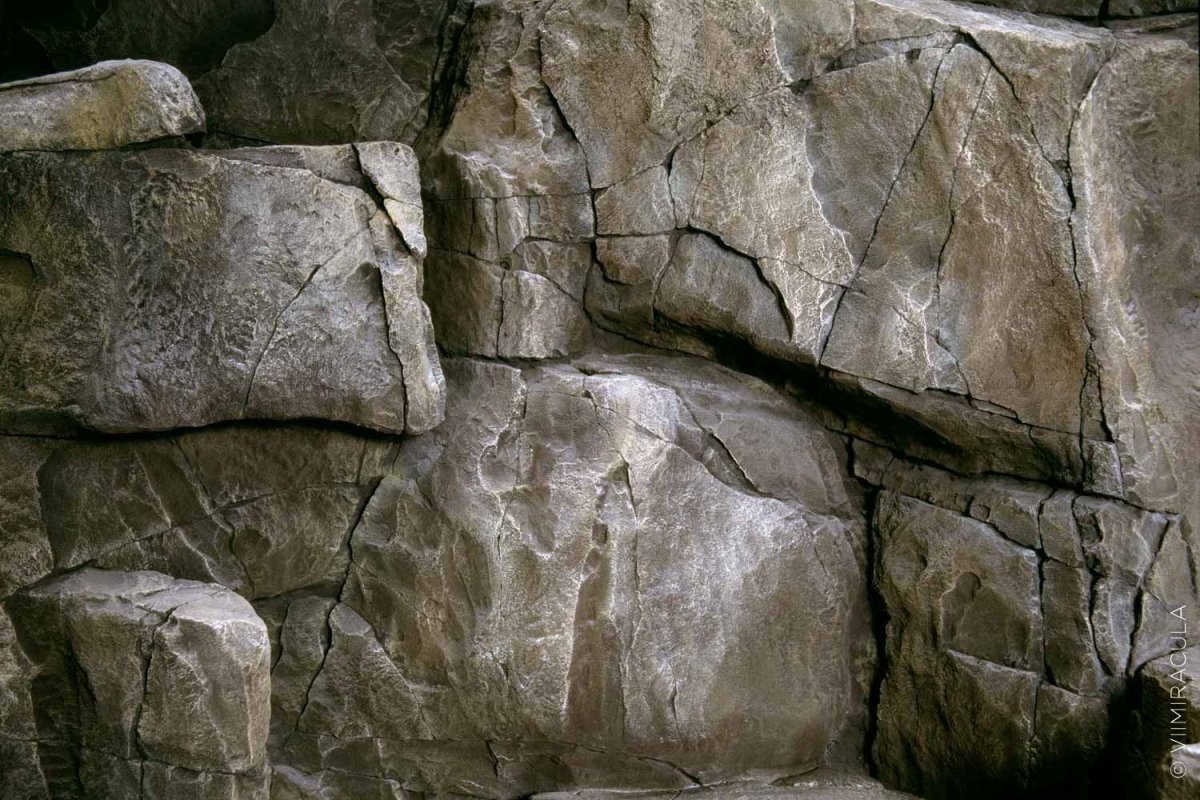 Искусственный камень в интерьере