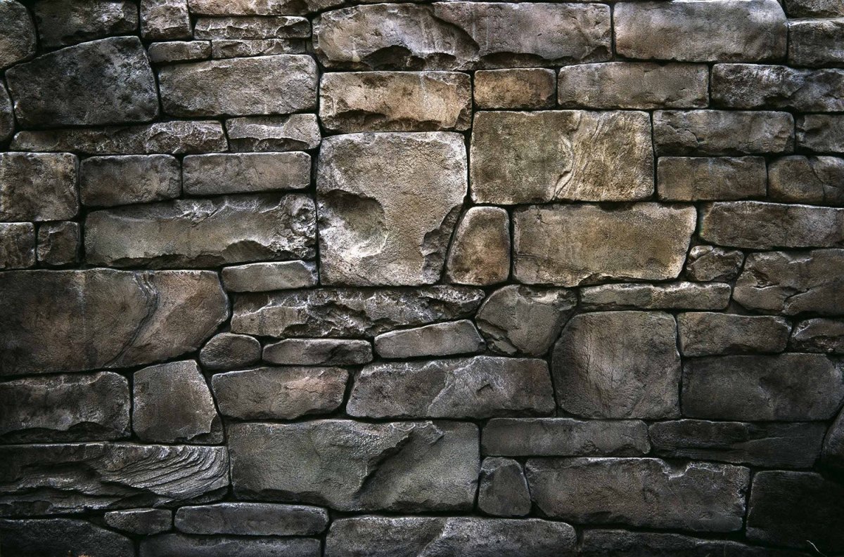 Стена из дикого камня
