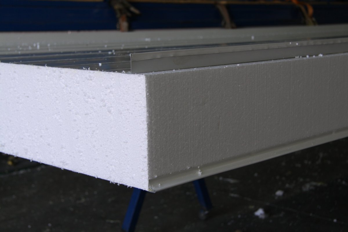 Самоклеящаяся ПВХ панель "узор белый" 70*70см