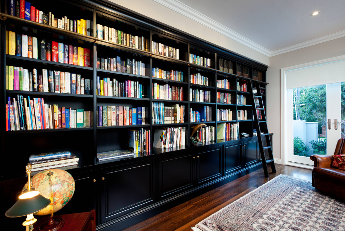 Полка для книг