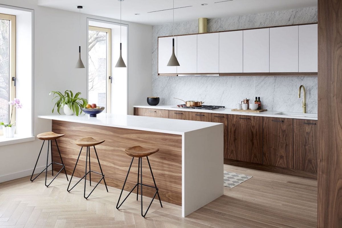 Кухня темный низ