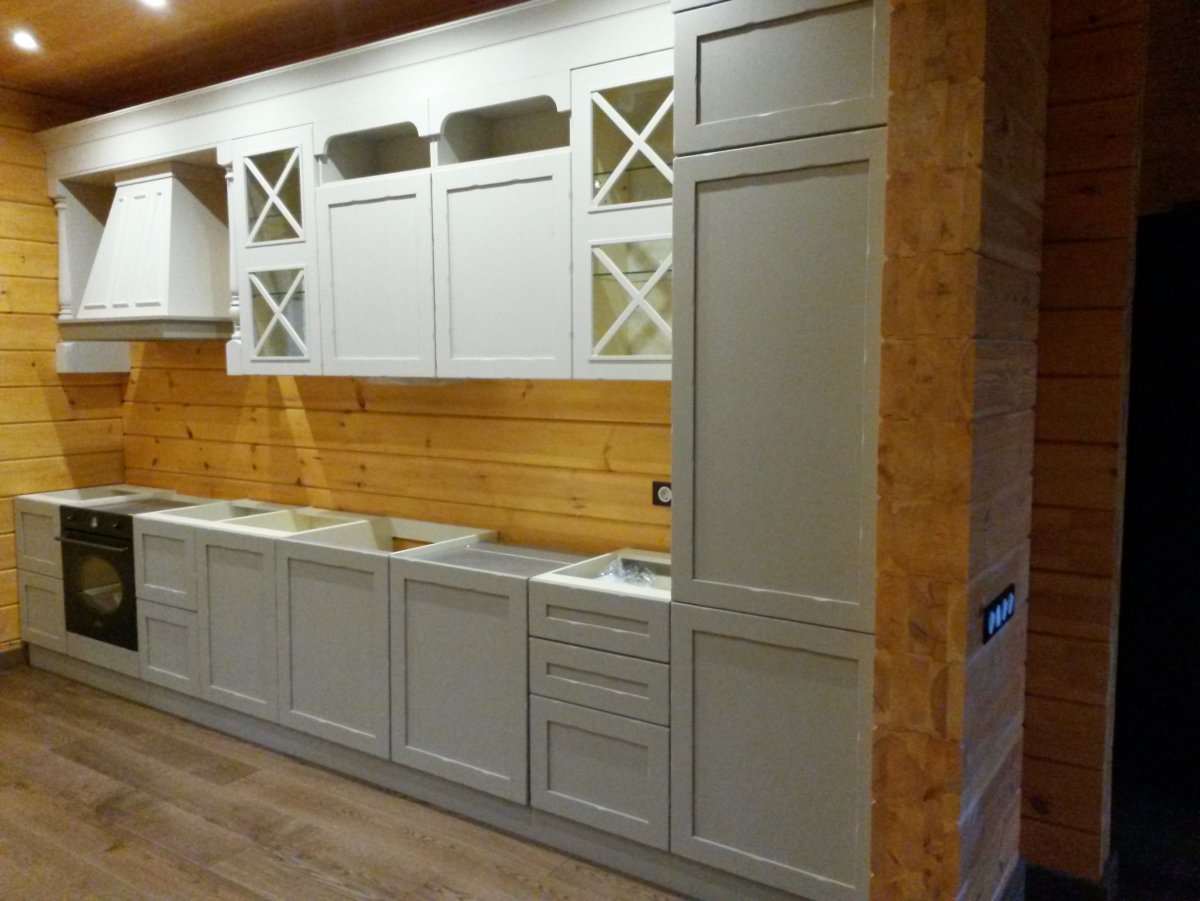 Кухонные фасады с перекрестием
