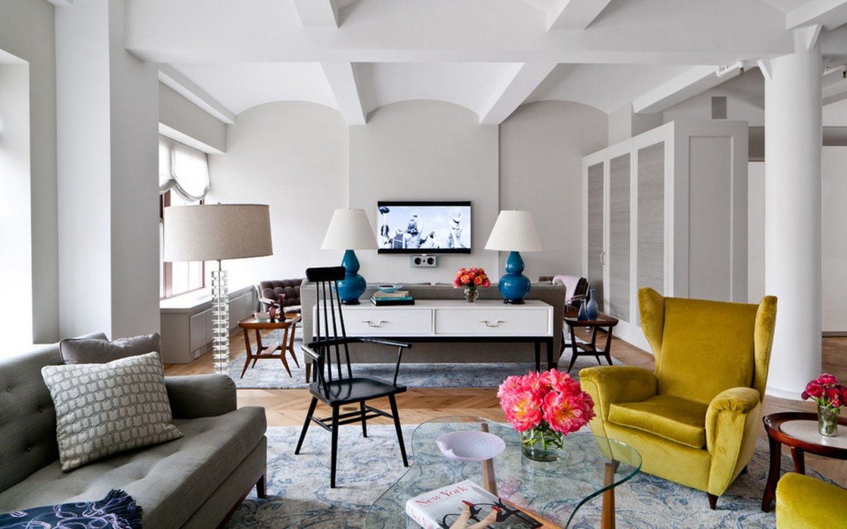 Консоль в интерьере гостиной