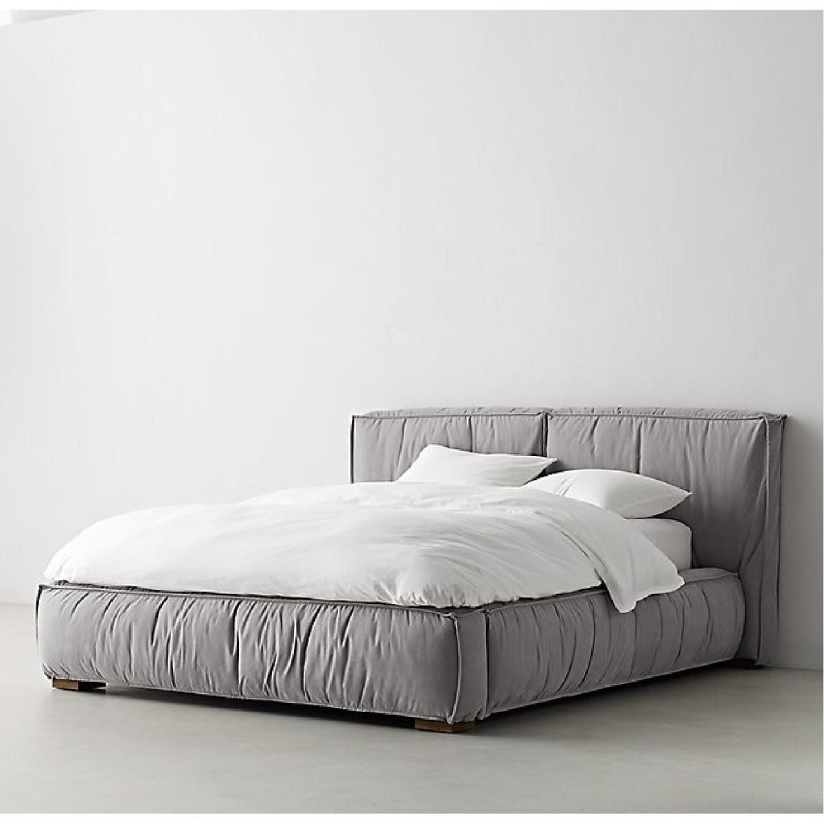 Marte platform Bed
