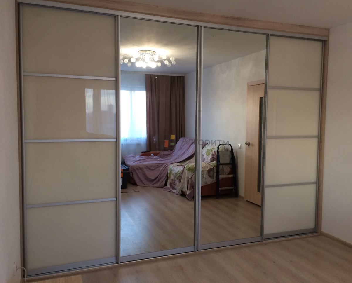 Шкаф-купе в гостиную