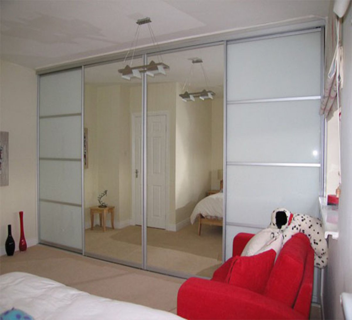 Зеркальные двери купе аристо