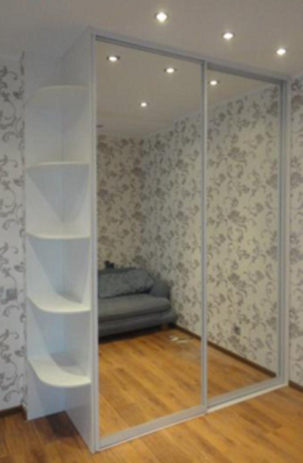 Шкаф купе 4 двери с зеркалом белдорфф