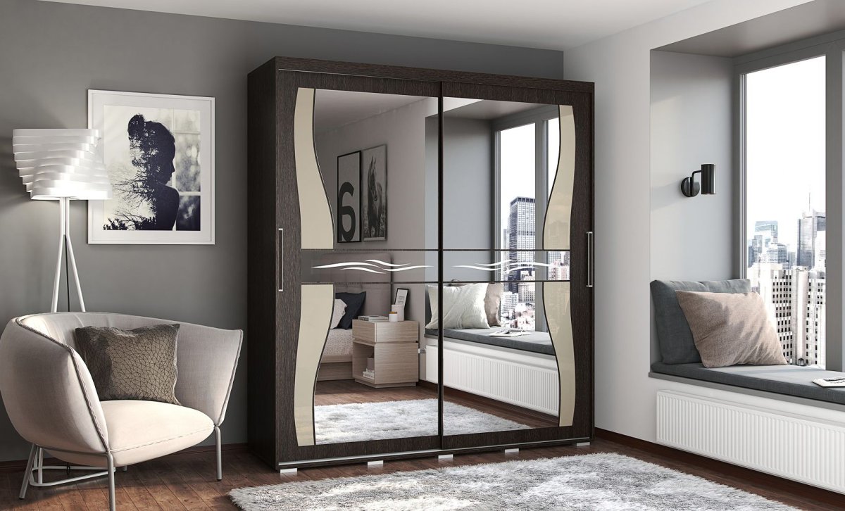 Встроенный шкаф-купе в гостиную