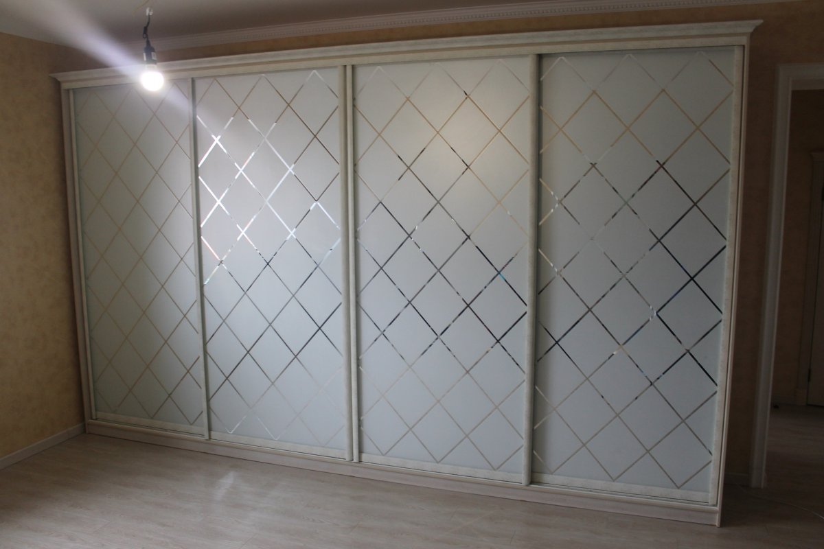 Двери купе зеркало Фуджи