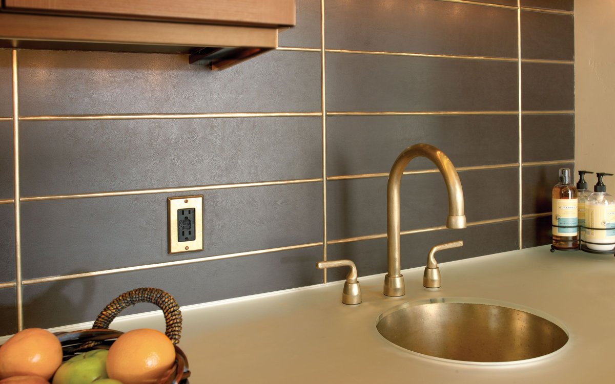 Фартук из крупной плитки