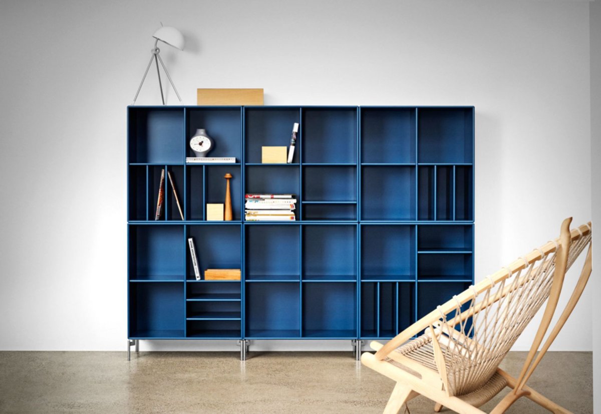 Книжные стеллажи в интерьере квартиры