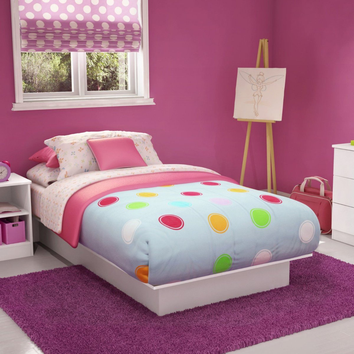 Кровать для девочки разноцветная