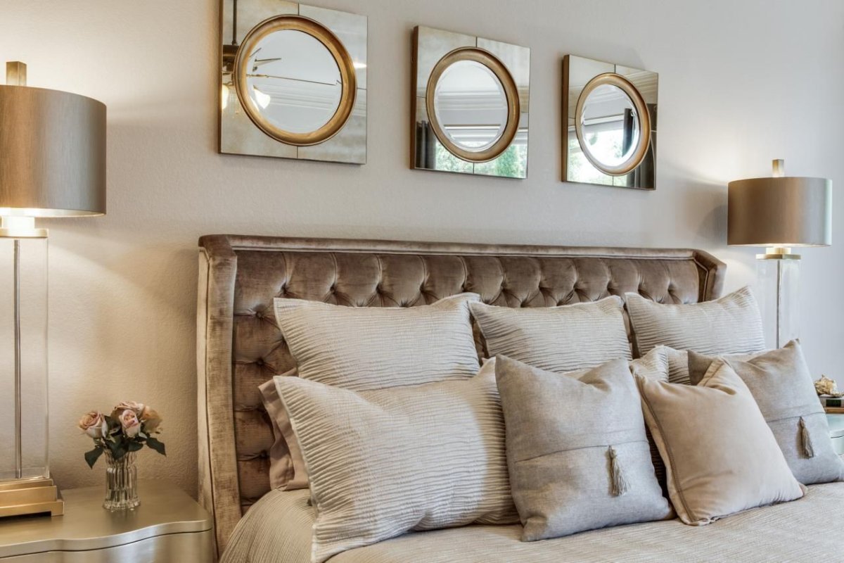 Декор стен в стиле Неоклассика