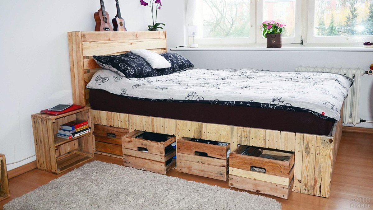 Кровать подиум из дерева