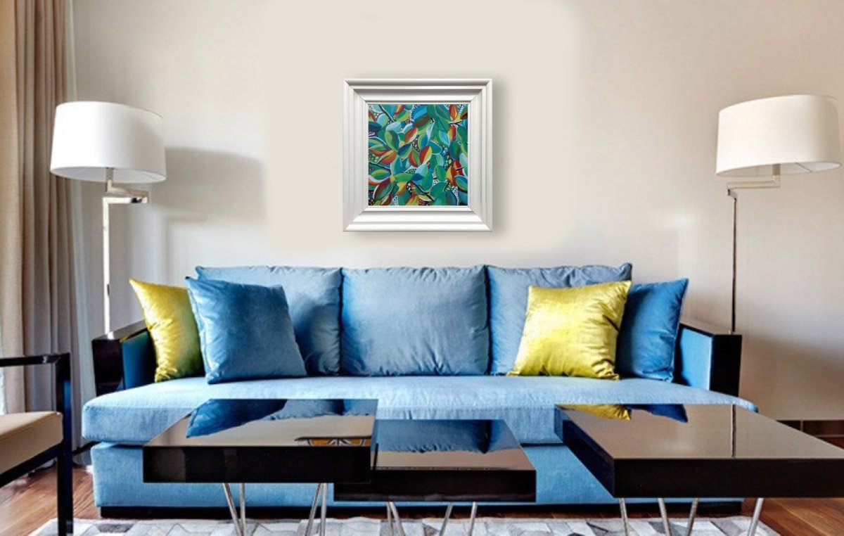 Интерьер с синим дивано