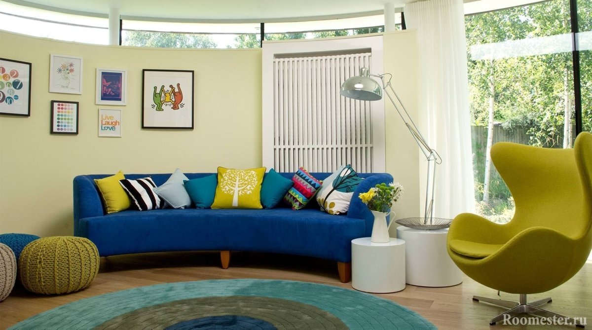 Синий и горчичный в интерьере