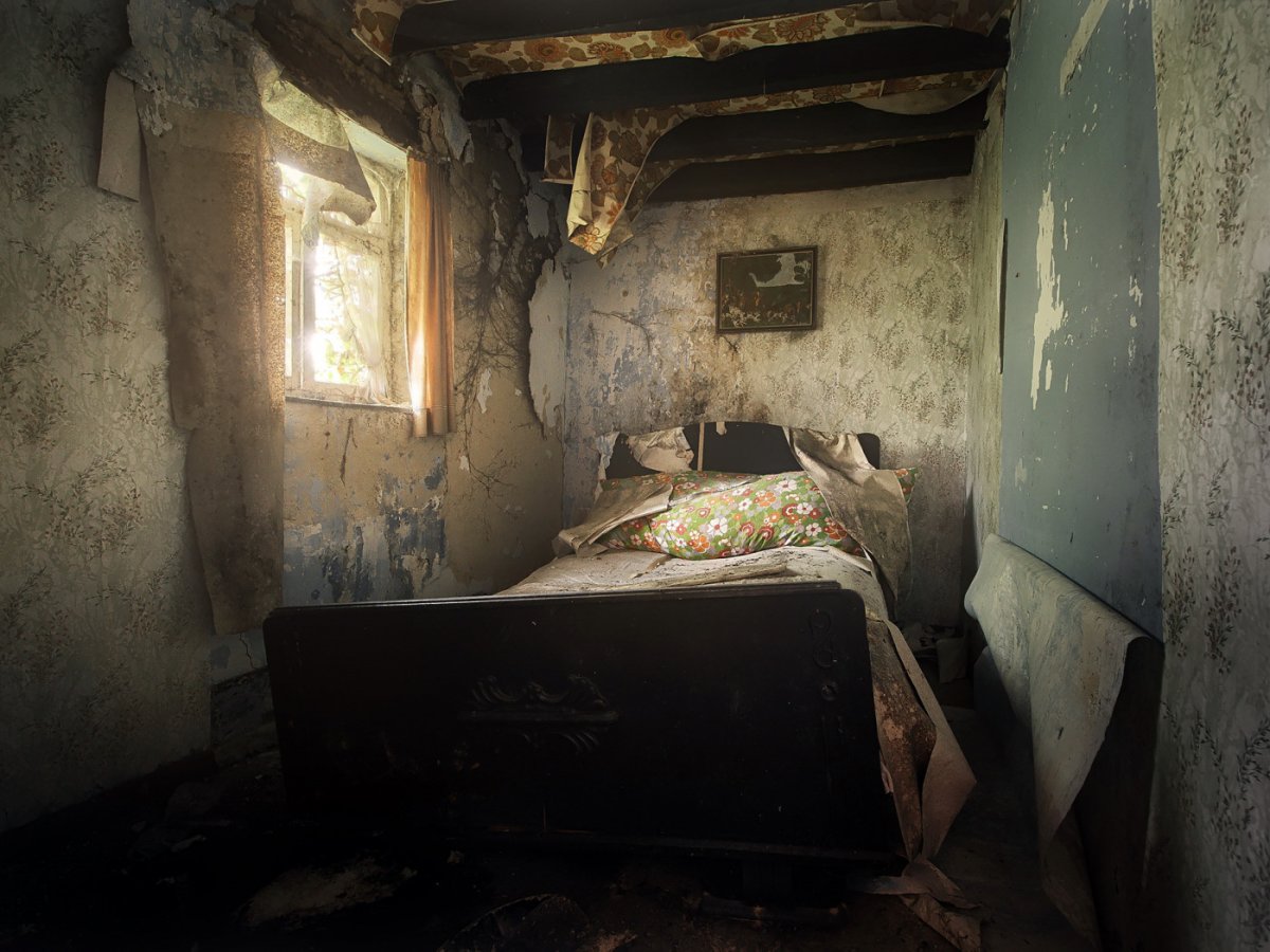 Заброшенная спальня