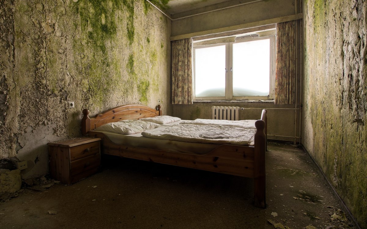 Заброшенная комната