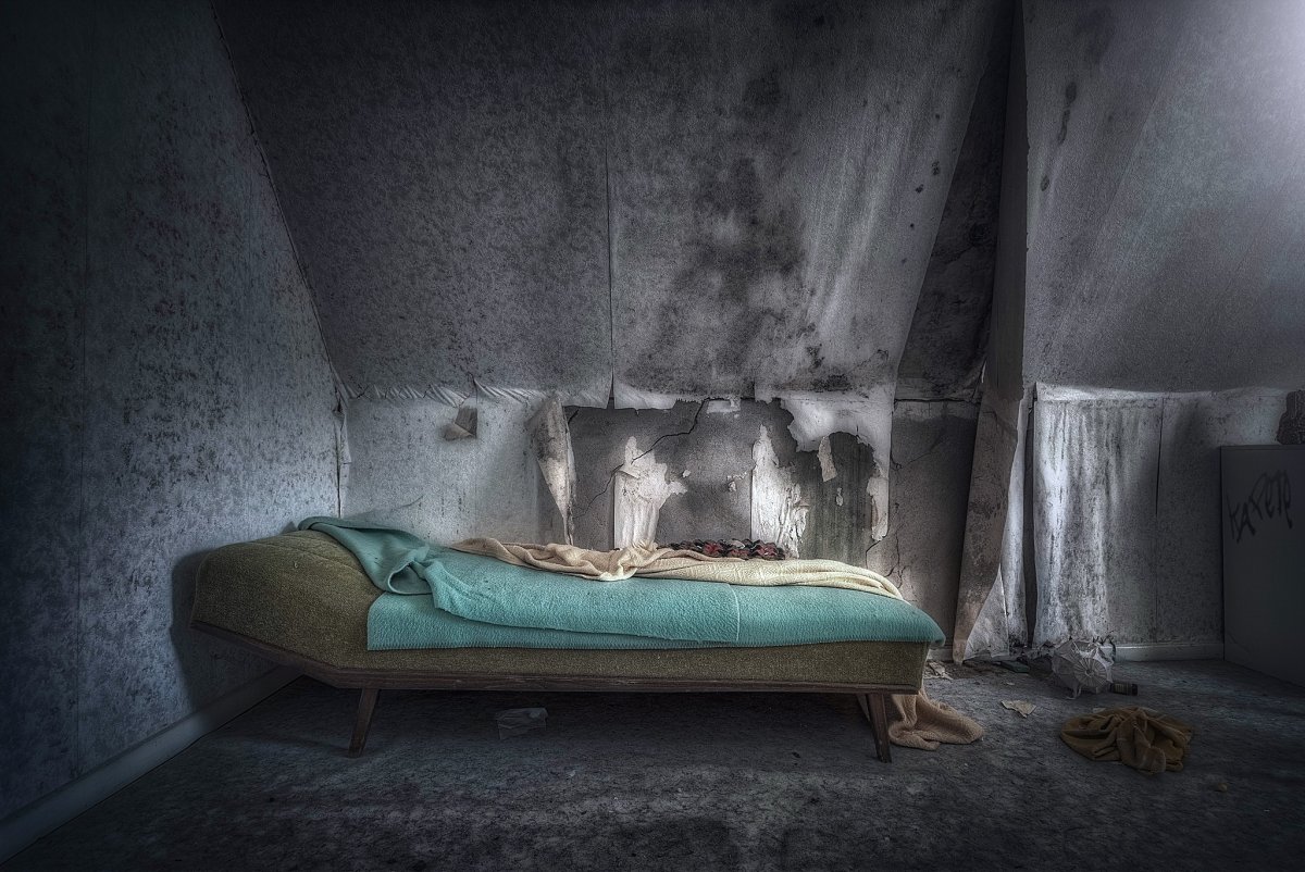 Жуткая спальня