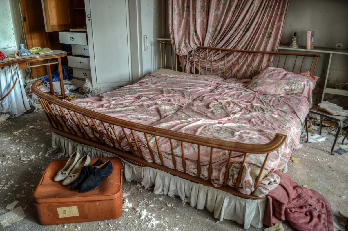 Заброшенная Королевская спальня