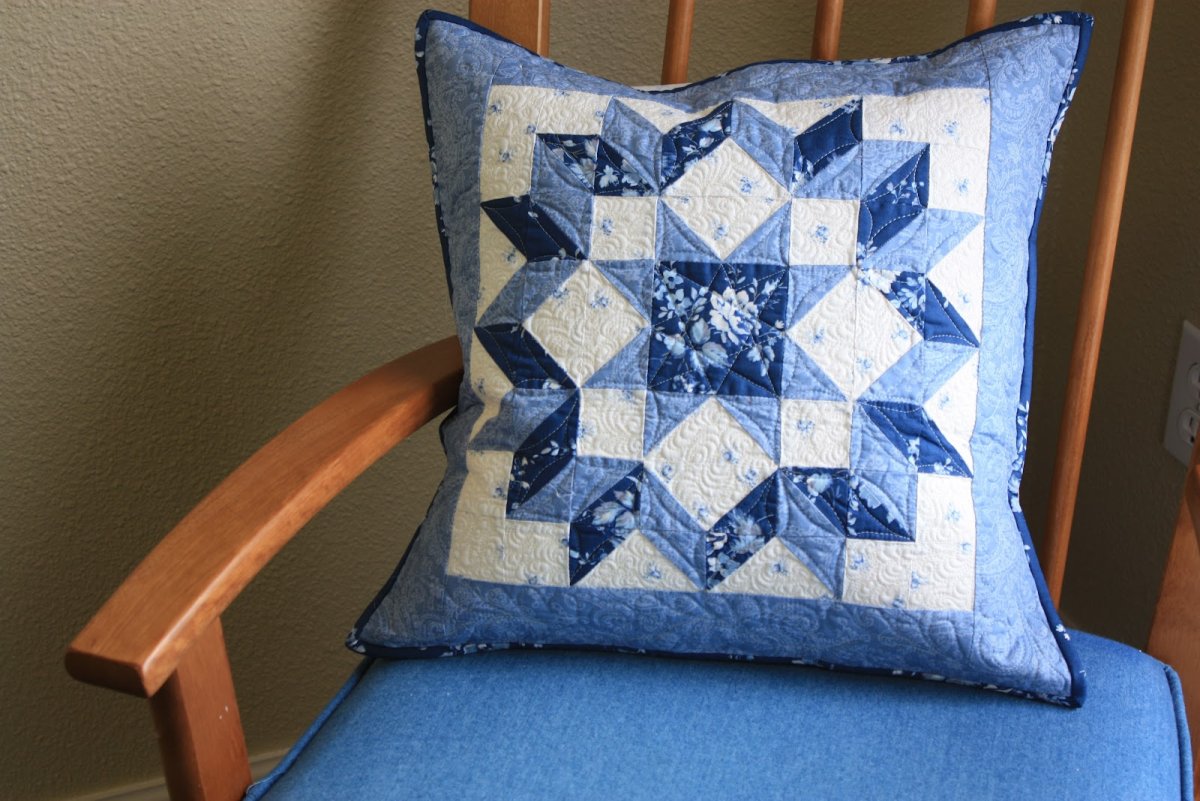 Декоративные подушки пэчворк