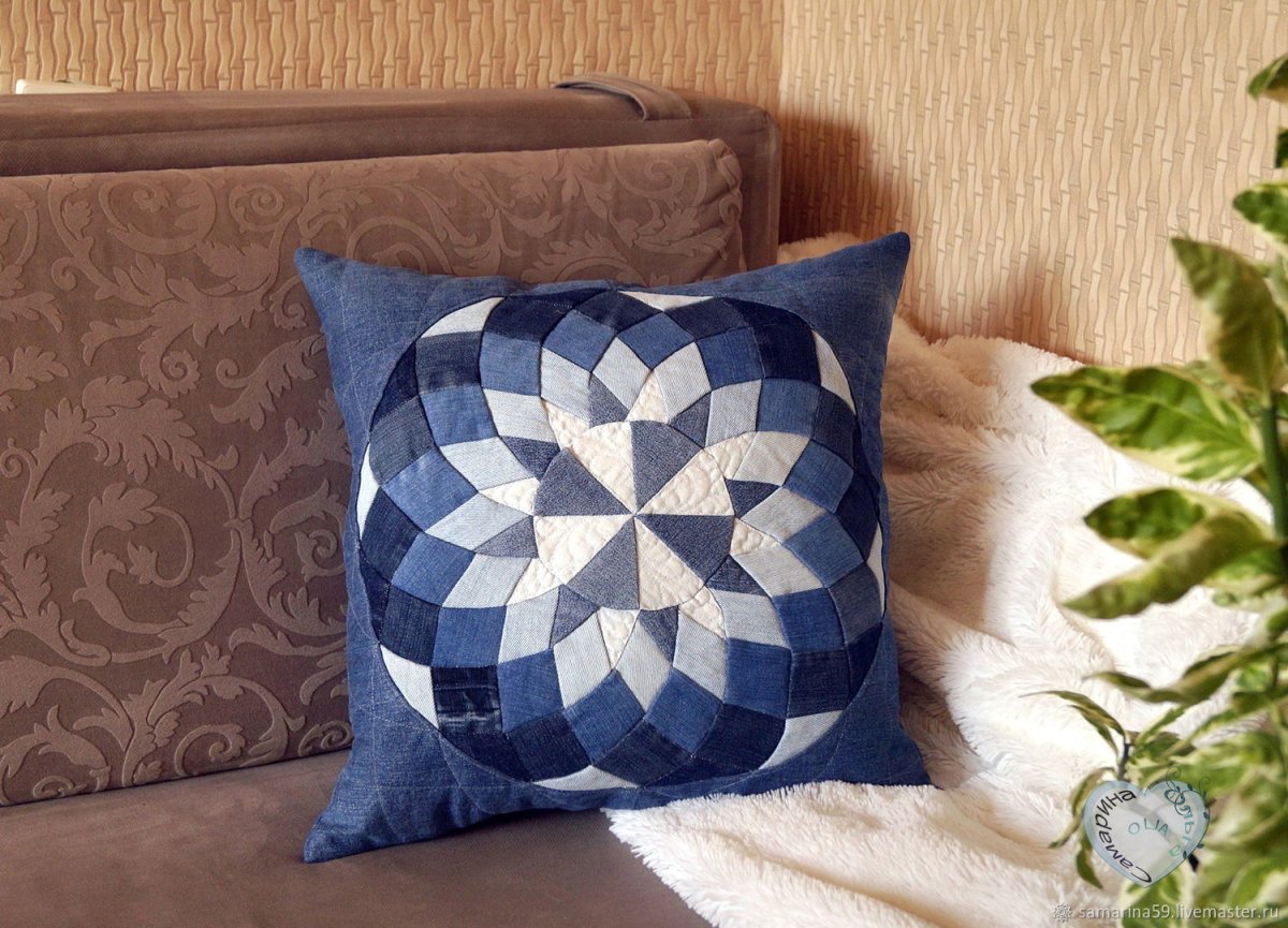 Подушки в стиле пэчворк