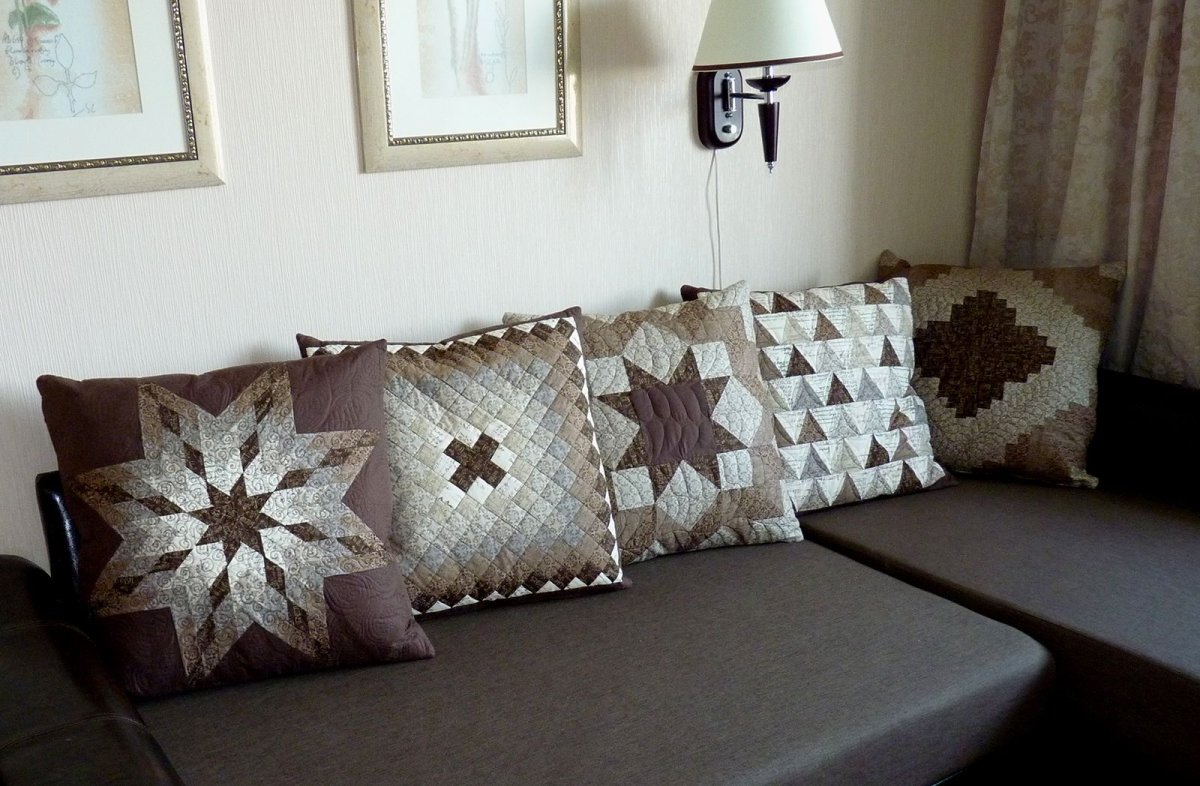 Пэчворк декоративные подушки для дивана