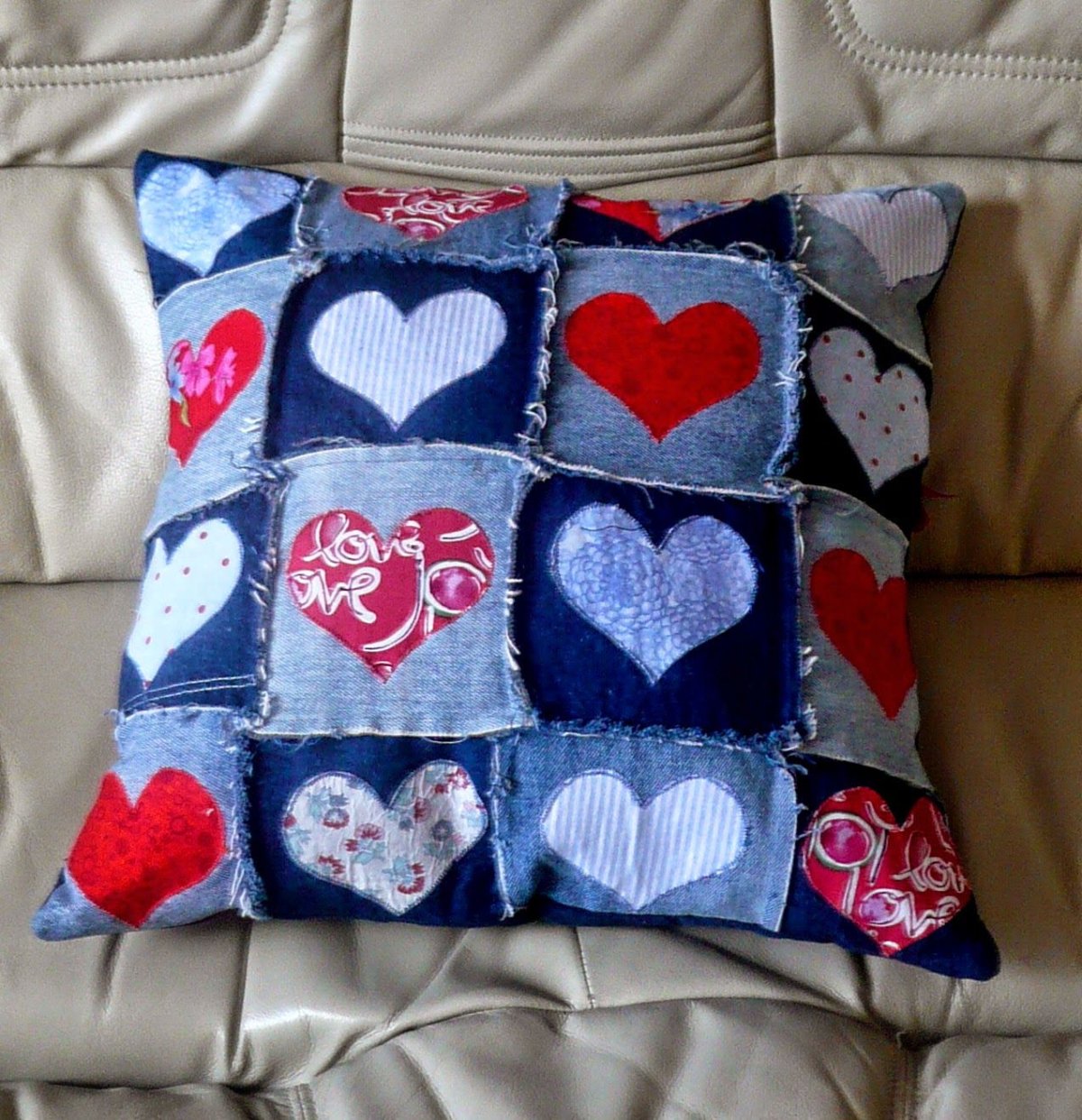 Подушки из джинсы