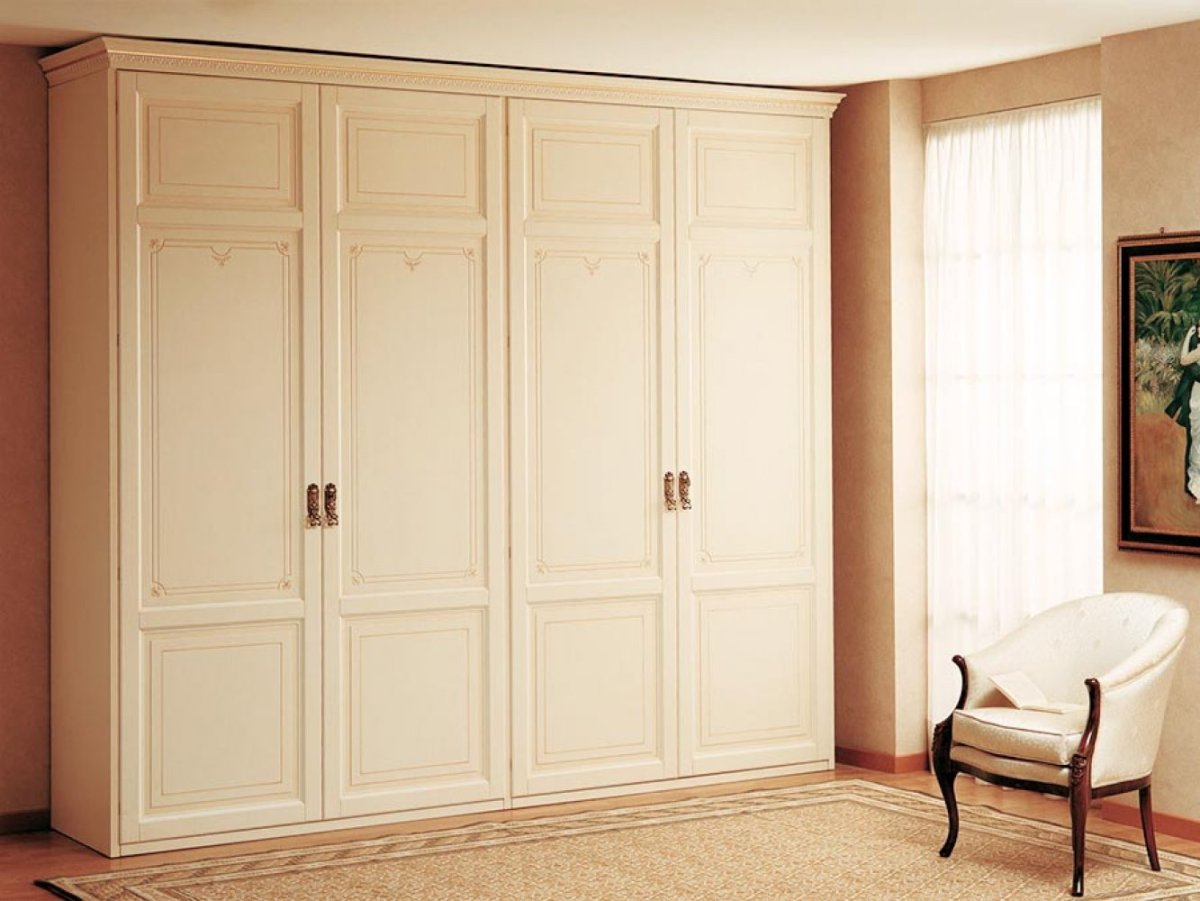 Шкаф Неоклассика в спальню