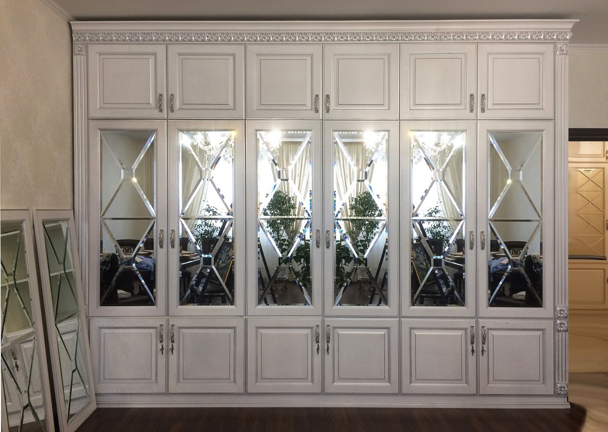 Зеркальное панно