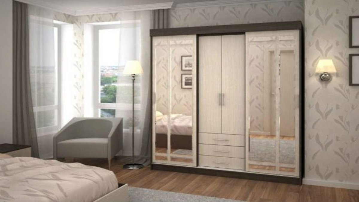 Встроенный шкаф светло серый