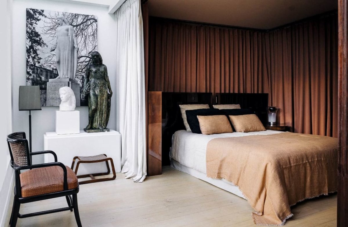 Зонирование шторами