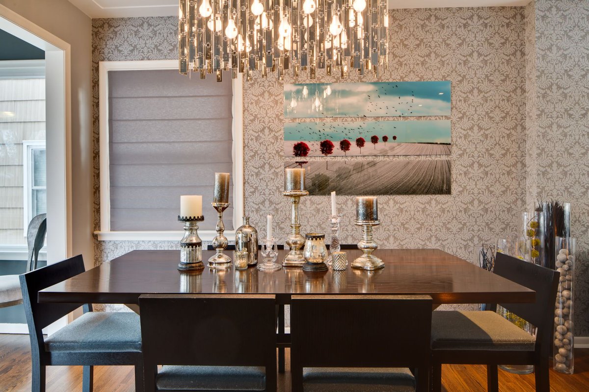 Панно над обеденным столом