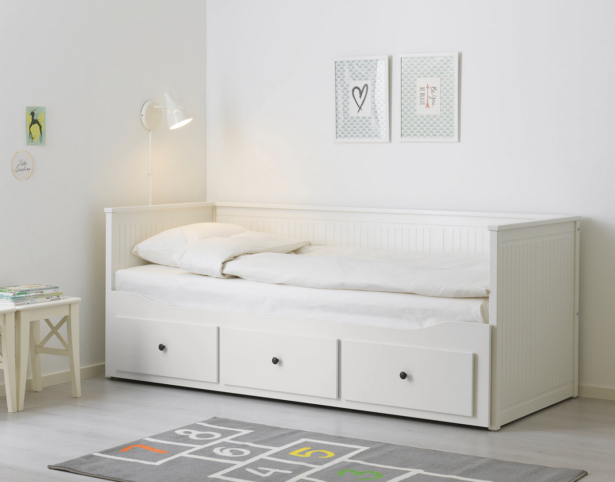 Икеа ХЕМНЭС кровать 1/2