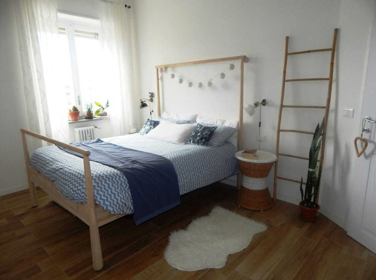 Кровать икеа деревянная 28000р