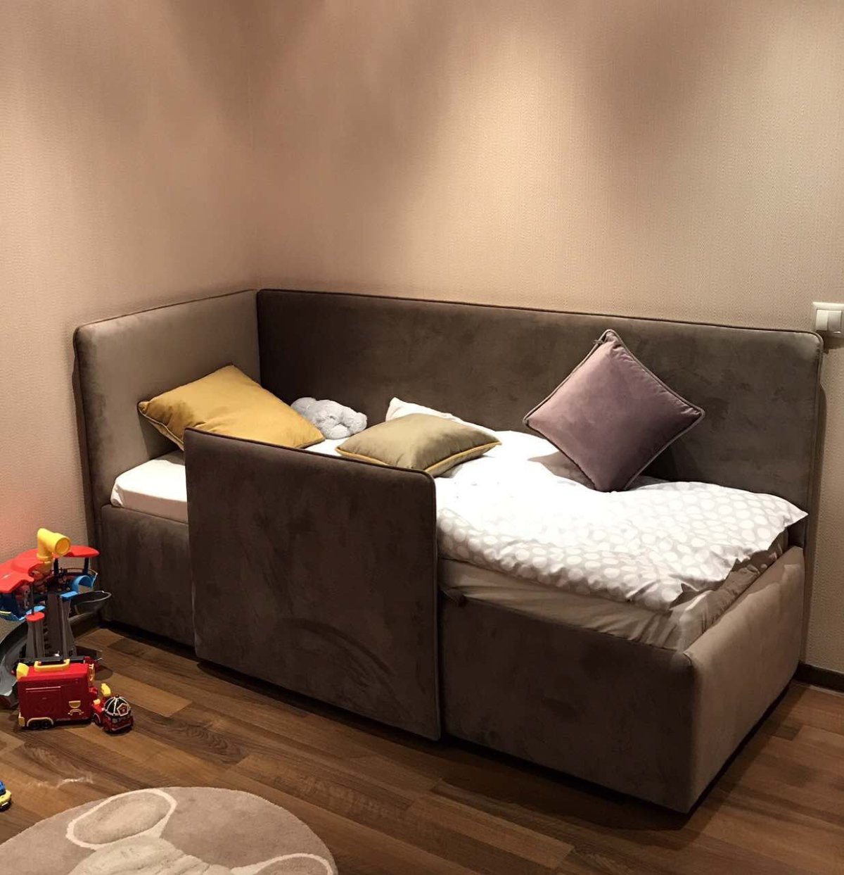 Кровать Магда угловая