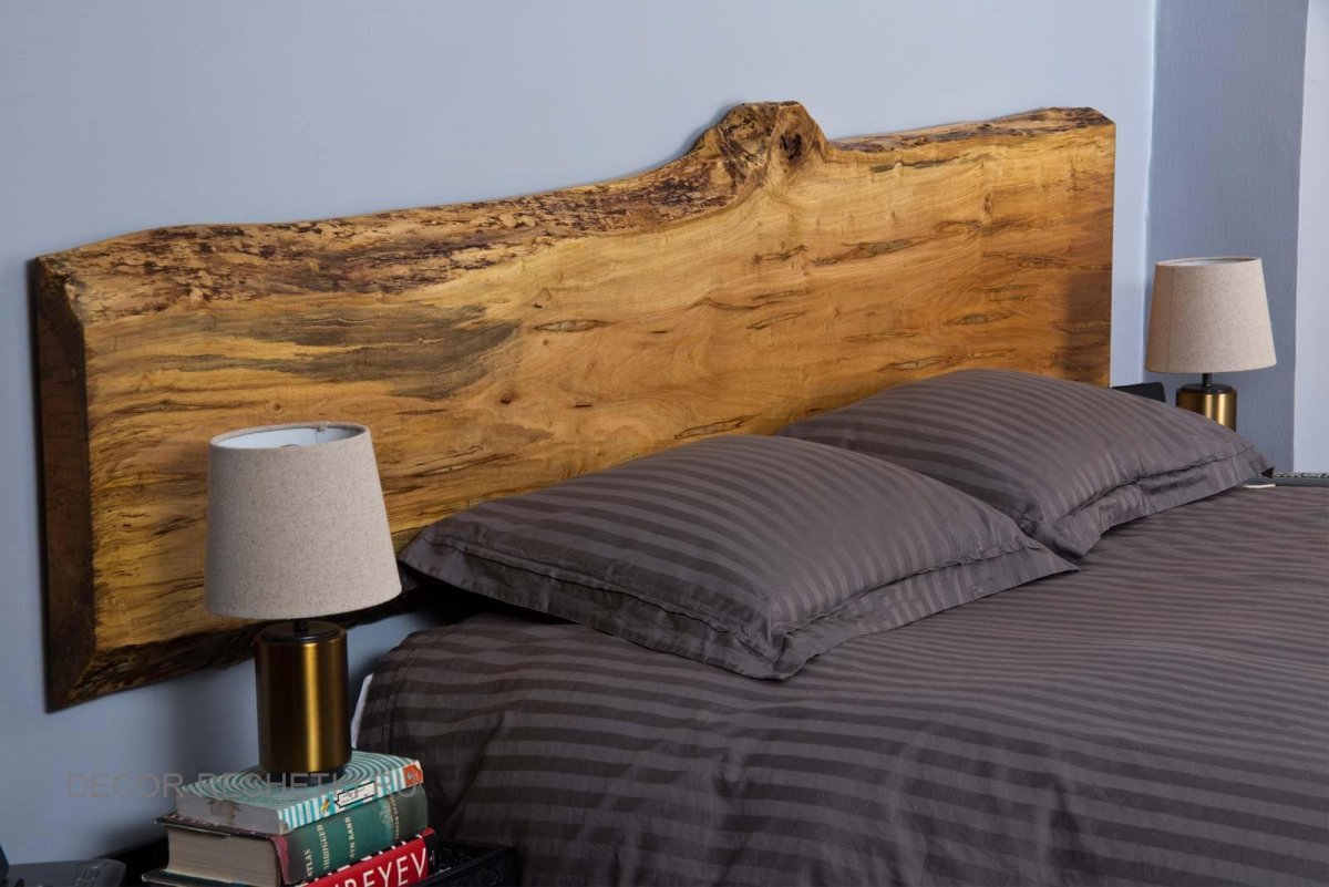 Дверь из слэба дерева