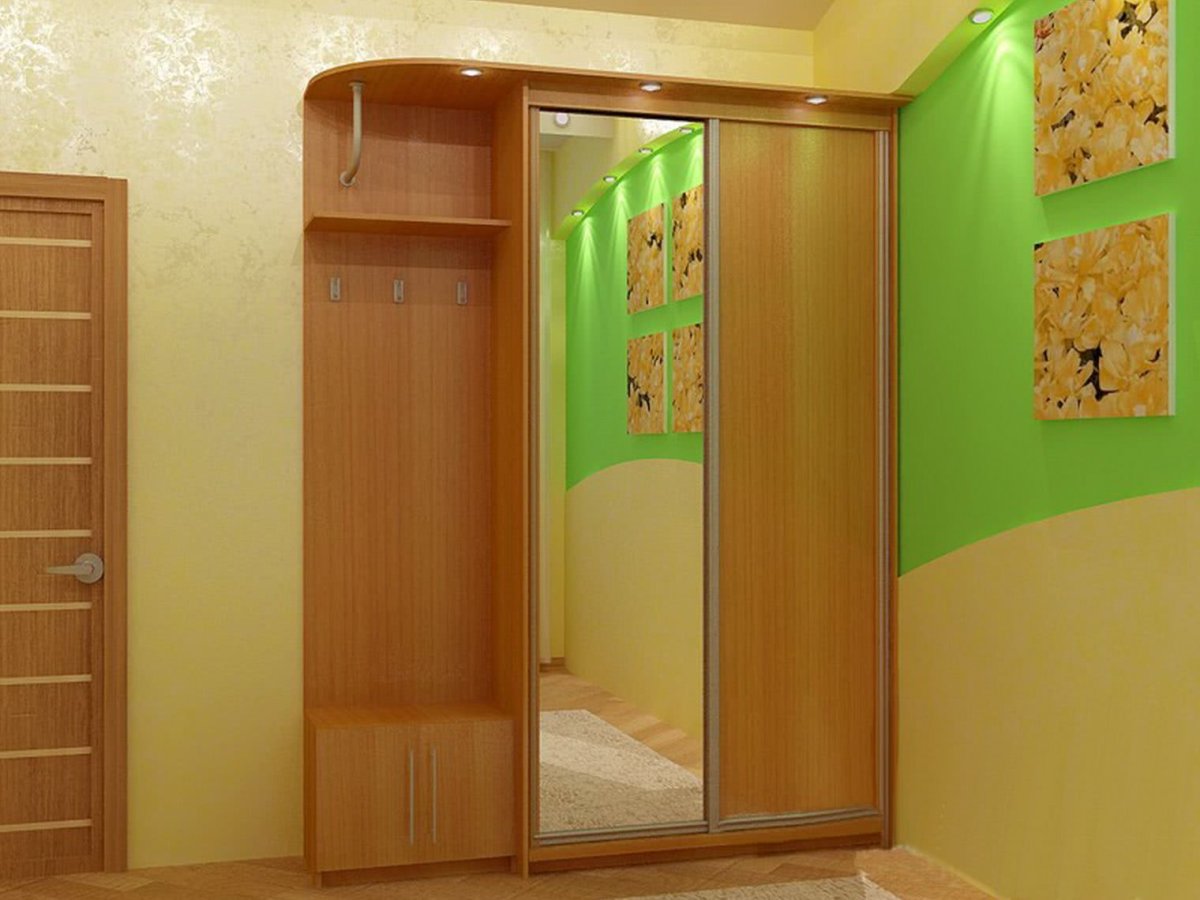 Шкаф в хрущевке в коридоре