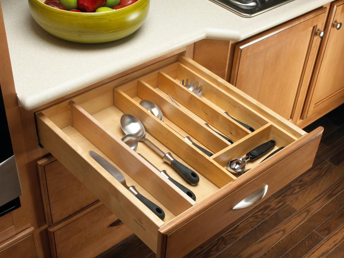 Выдвижной ящик для специй