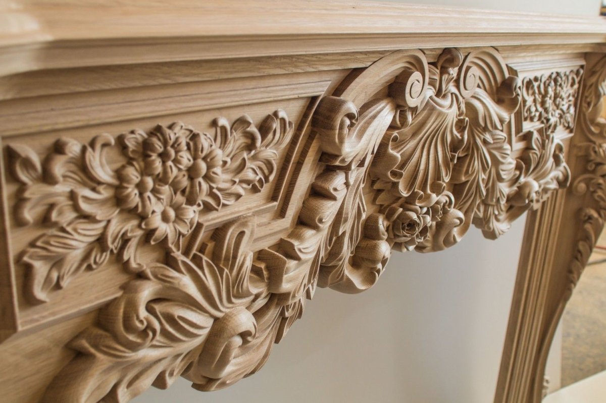 Деревянный резной декор в интерьере