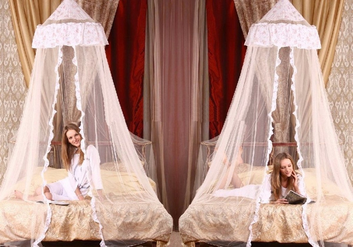 Кровать с балдахином в интерьере