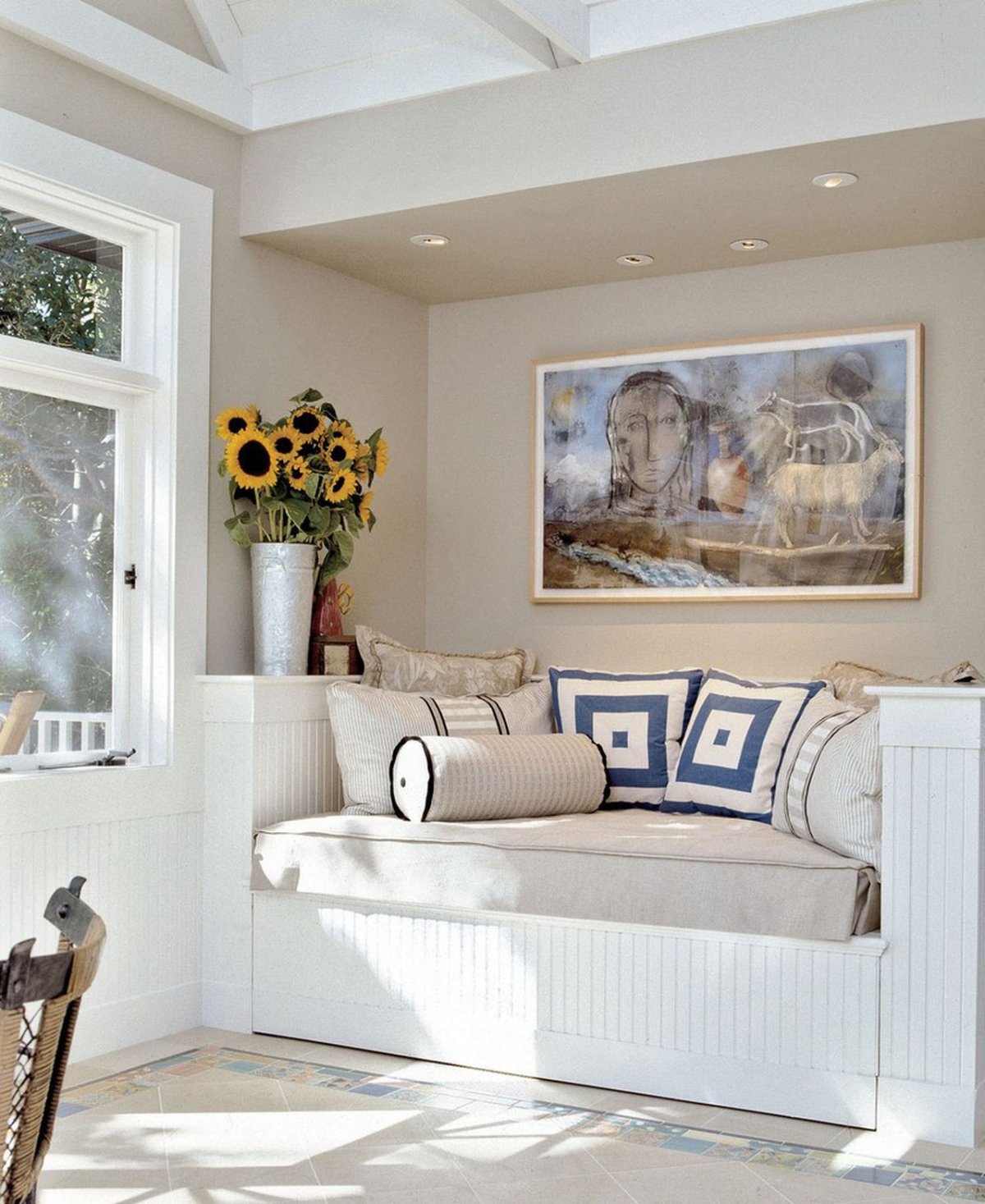 Диванчик в нише