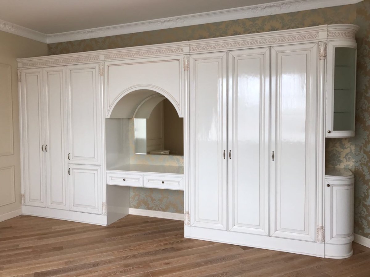 Туалетный столик встроенный в шкаф